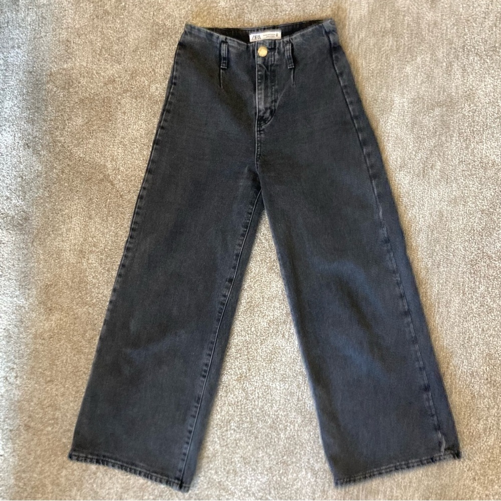 Zara High Waisted Wide Leg Crop Jeans Size 2